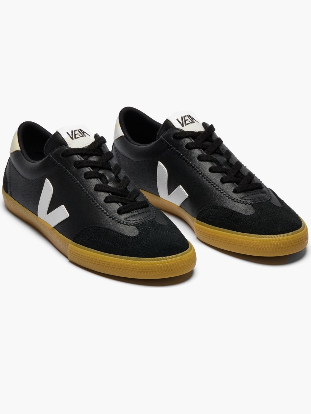 Veja Women's Black & Gum Campo Sneaker